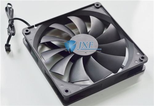 14025直流散熱風扇（黑色）